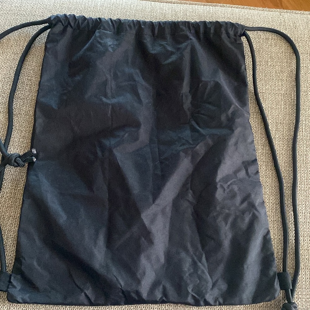 BeeGreen Black Drawstring Backpack - Picture 3 of 6